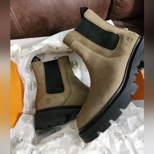 Timberland size 9 Chelsea boot